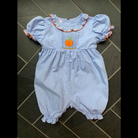 Petit Bebe One Pieces Petit Bebe Smocked Pumpkin Bubble 3m Poshmark